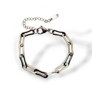 Elegant Silver Chain Bracelet